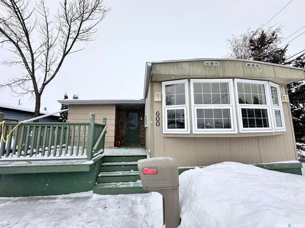 600 Memorial Drive E Spiritwood SK S0J 2M0