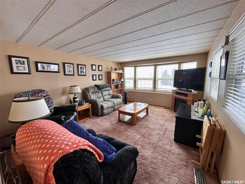 600 Memorial Drive E Spiritwood SK S0J 2M0