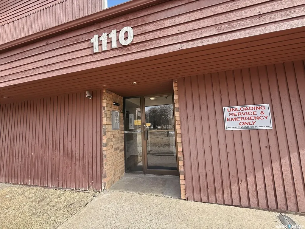 1110 9th Avenue NE Swift Current SK S9H 2S9