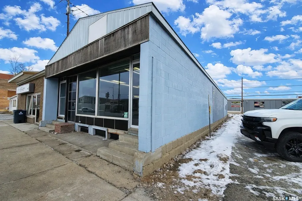 111 2nd Avenue E Wilkie SK S0K 4W0