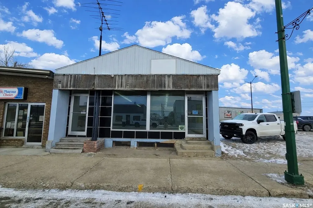 111 2nd Avenue E Wilkie SK S0K 4W0