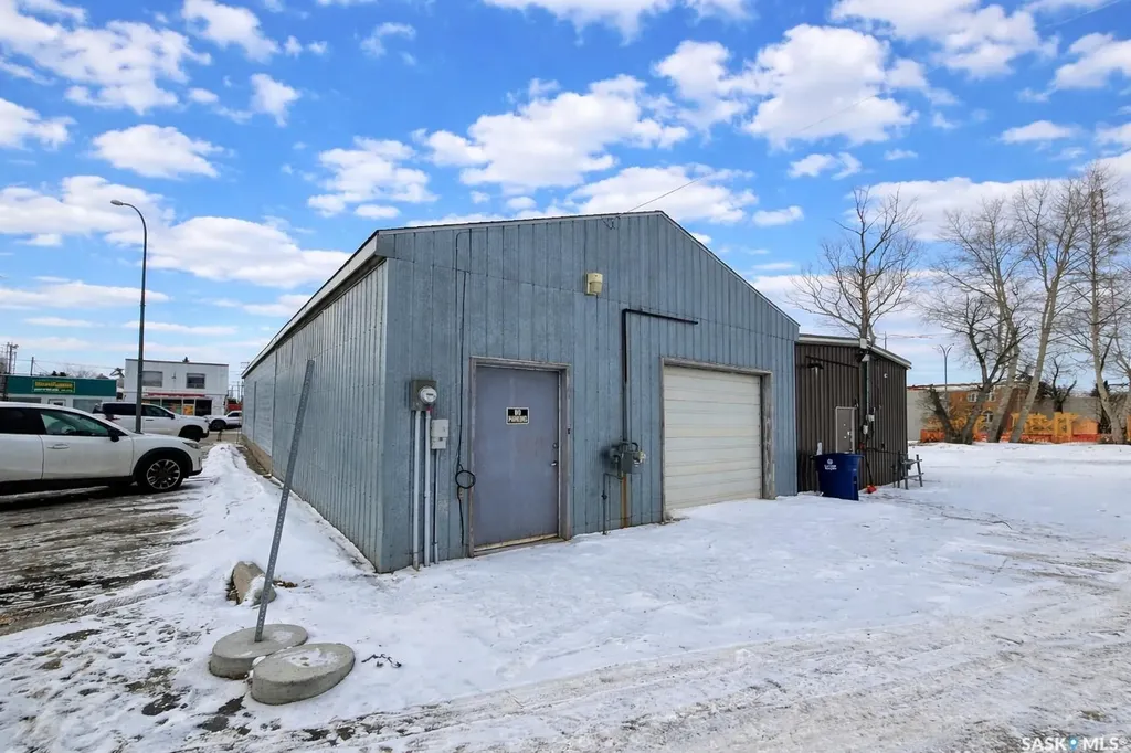 111 2nd Avenue E Wilkie SK S0K 4W0