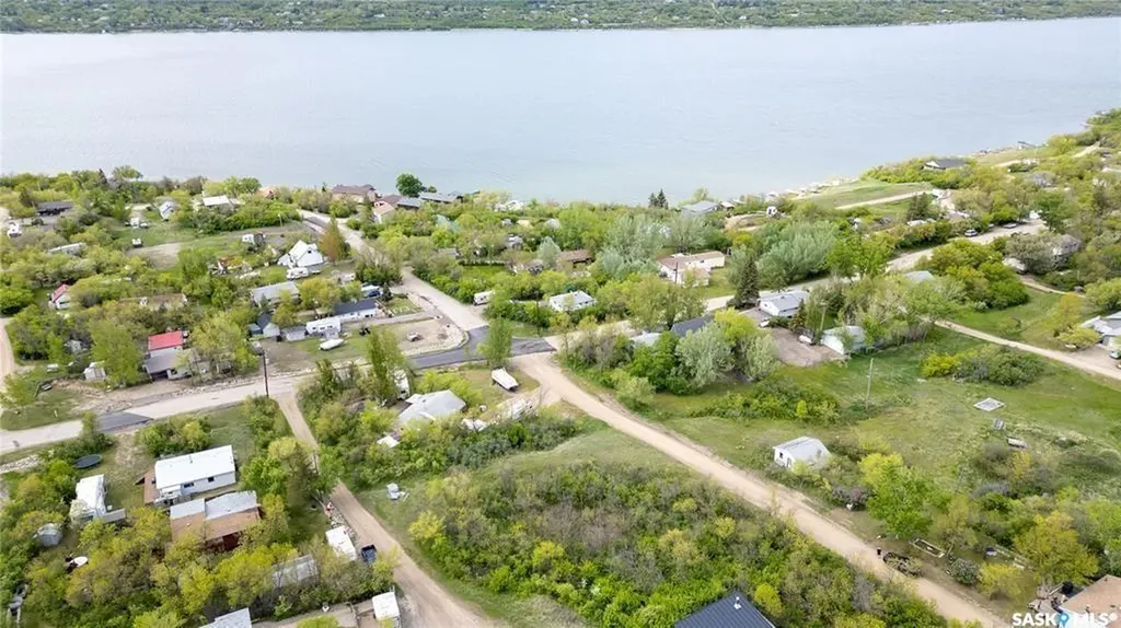 505 Idylewylde Avenue Saskatchewan Beach SK S0G 4L0