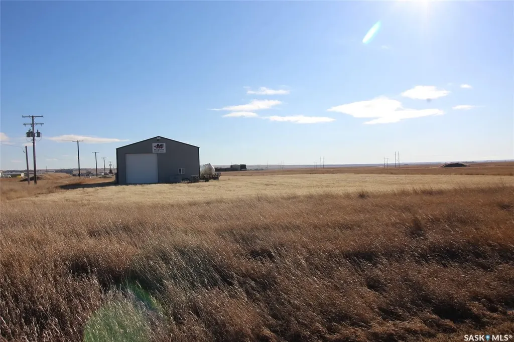 834 - 864 Horsey Road Shaunavon SK S0N 2M0