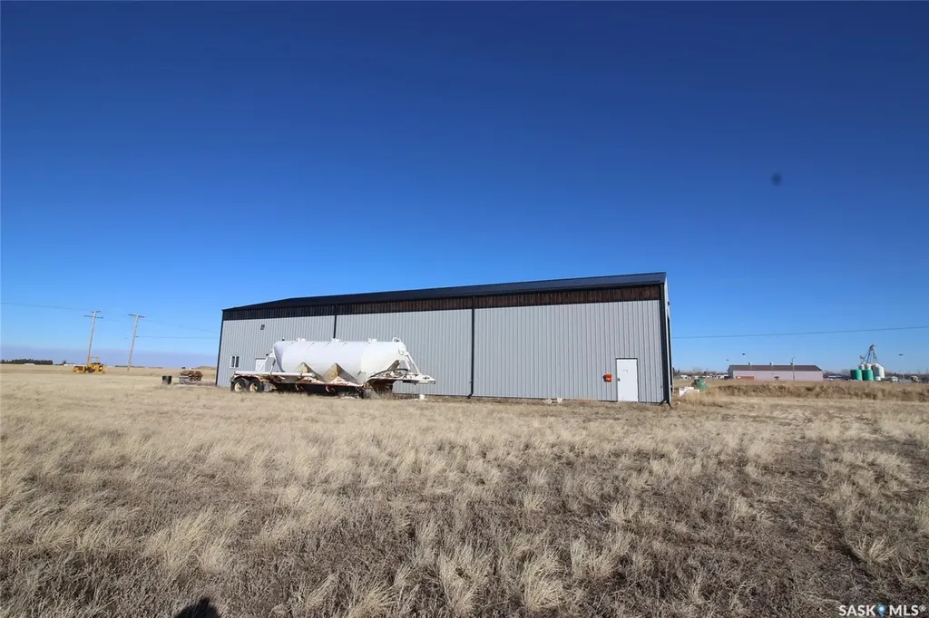 834 - 864 Horsey Road Shaunavon SK S0N 2M0