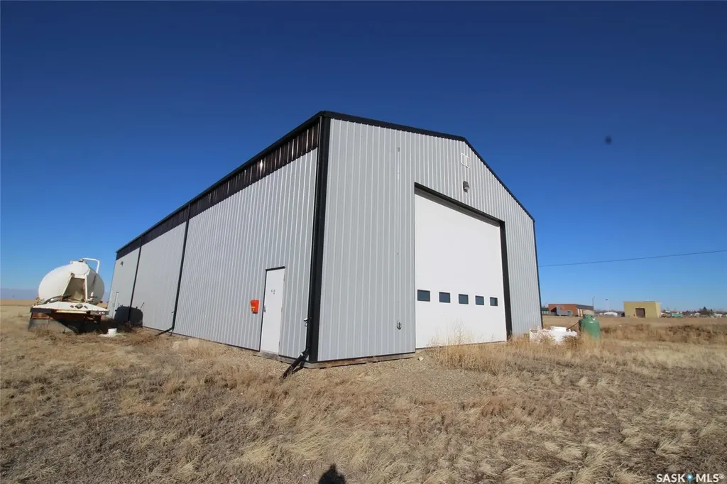 834 - 864 Horsey Road Shaunavon SK S0N 2M0