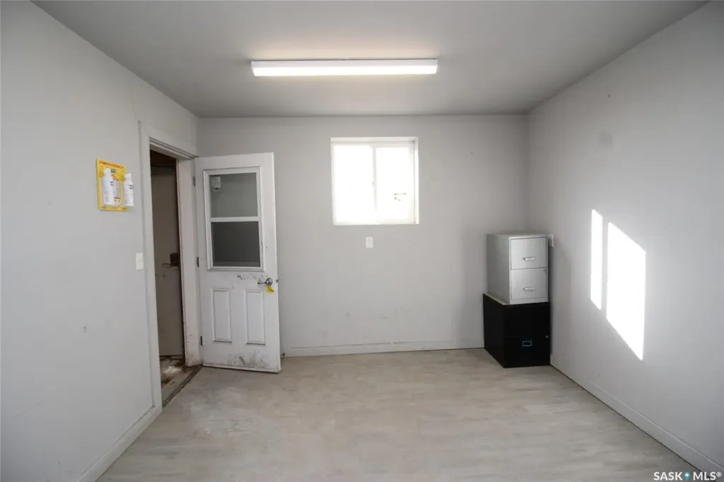 834 - 864 Horsey Road Shaunavon SK S0N 2M0