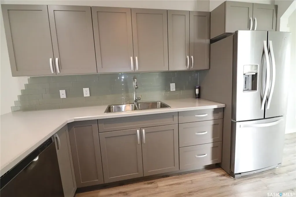 75 And 85 Atlantic Avenue Kerrobert SK S0L 1R0