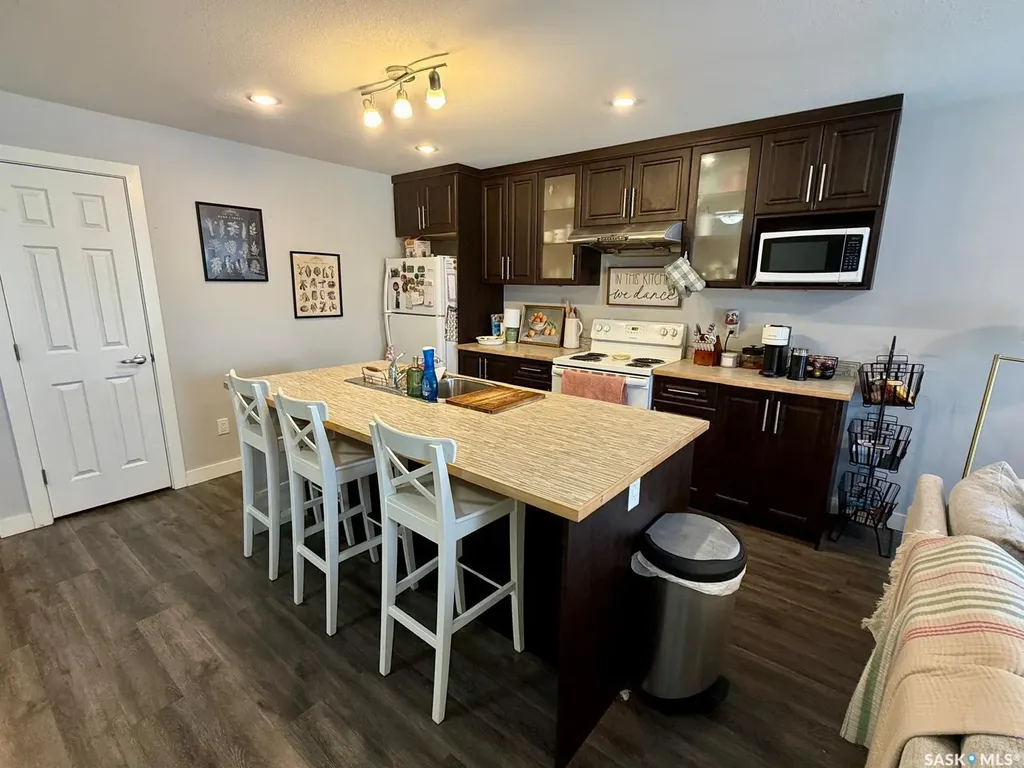 2264 Montreal Street Regina SK S4P 1L6
