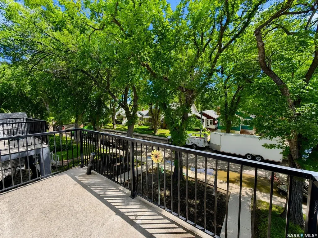2264 Montreal Street Regina SK S4P 1L6