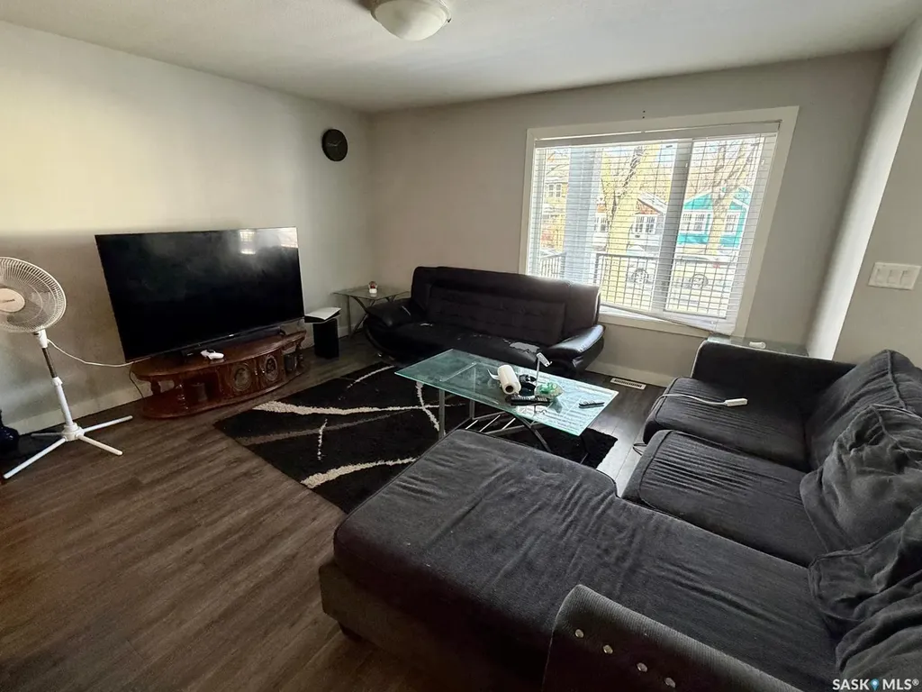 2264 Montreal Street Regina SK S4P 1L6