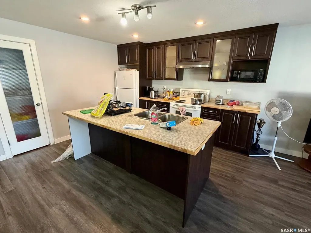 2264 Montreal Street Regina SK S4P 1L6