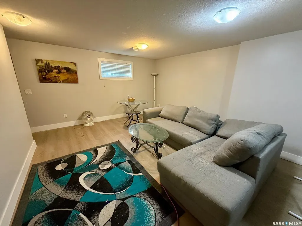 2264 Montreal Street Regina SK S4P 1L6