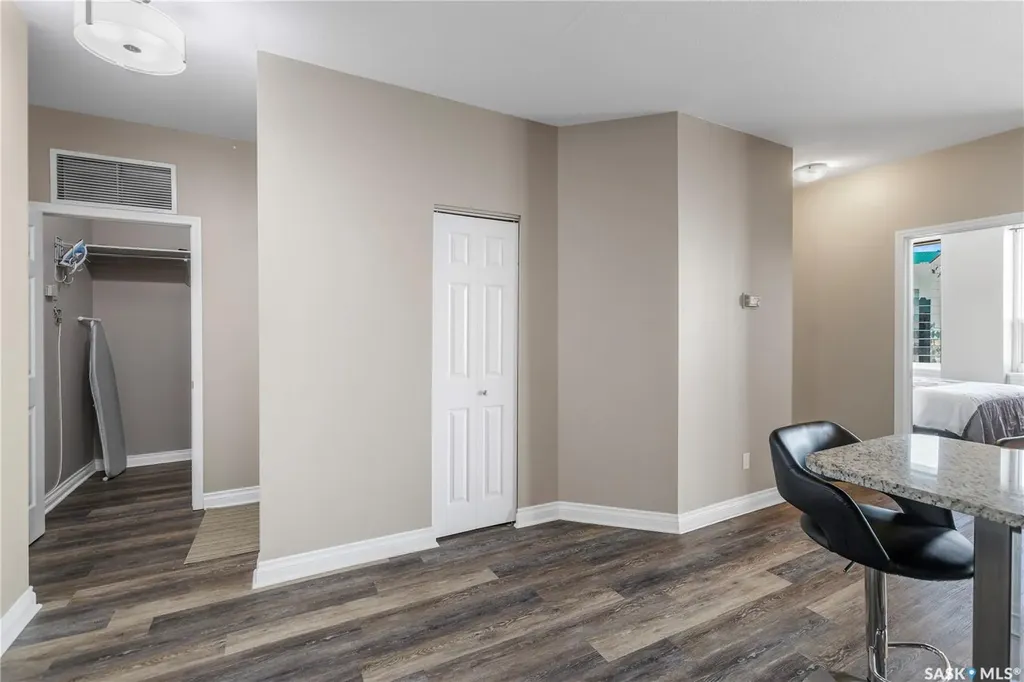 1867 Hamilton Street Regina SK S4P 2C2