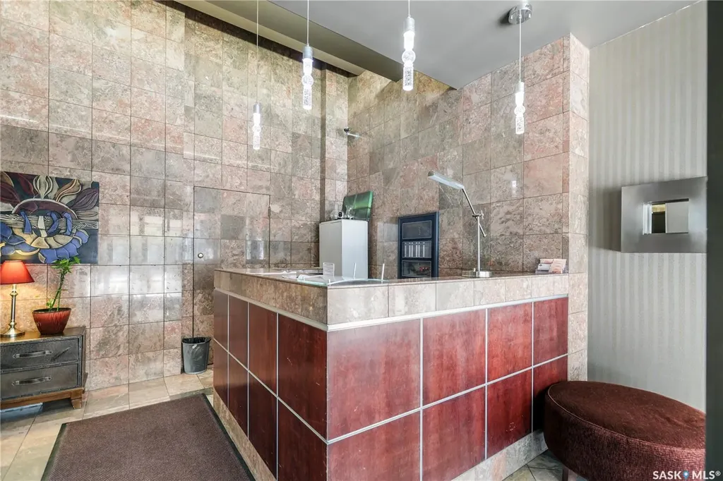 1867 Hamilton Street Regina SK S4P 2C2