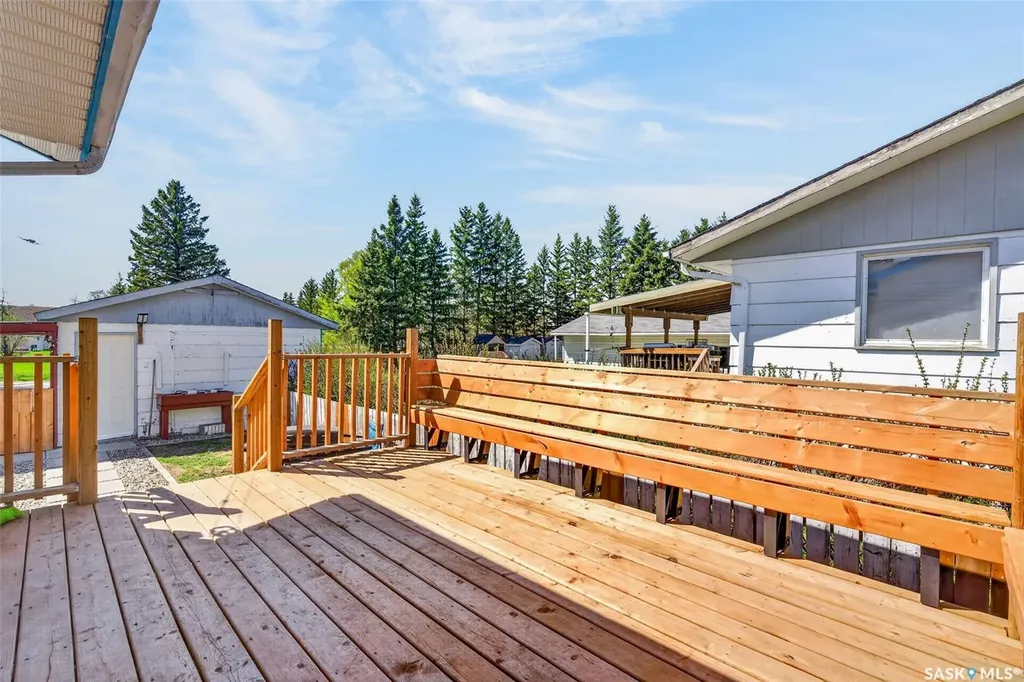 202 2nd Avenue Spalding SK S0K 4C0