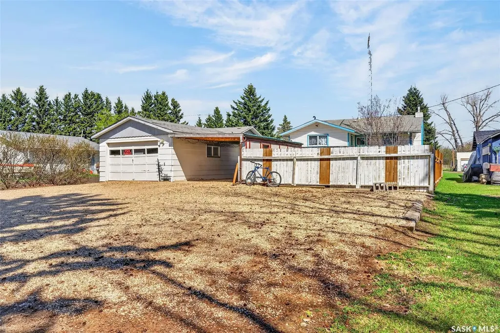 202 2nd Avenue Spalding SK S0K 4C0