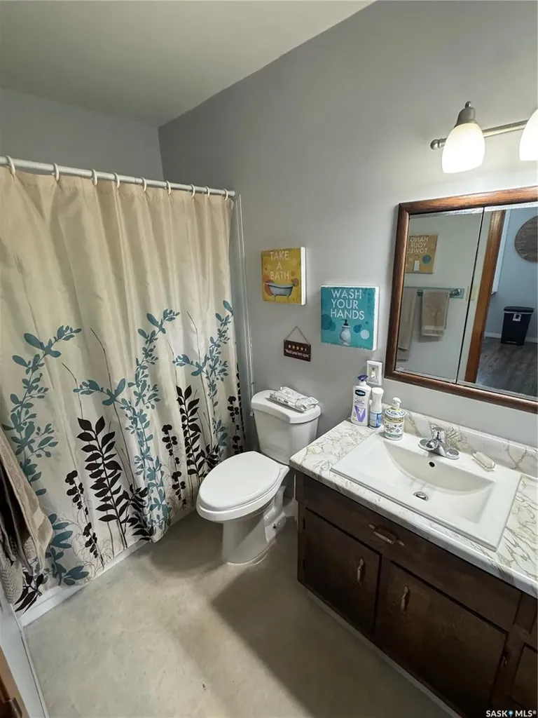 202 2nd Avenue Spalding SK S0K 4C0