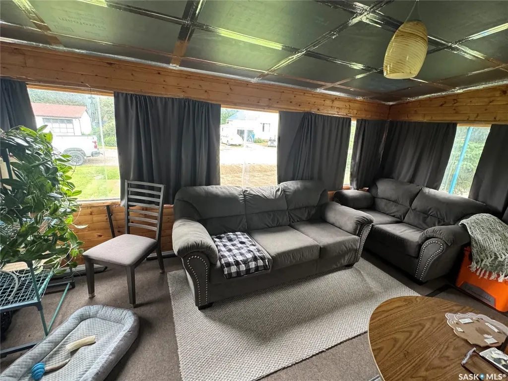 202 2nd Avenue Spalding SK S0K 4C0