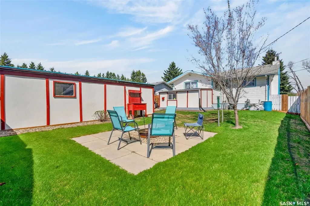 202 2nd Avenue Spalding SK S0K 4C0