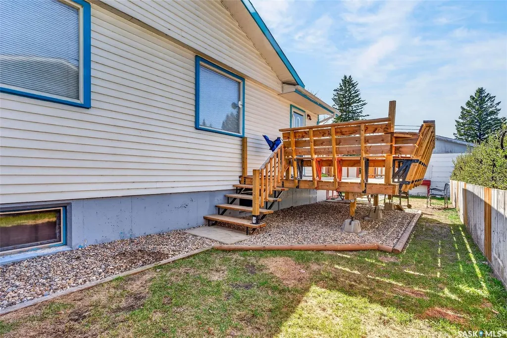 202 2nd Avenue Spalding SK S0K 4C0