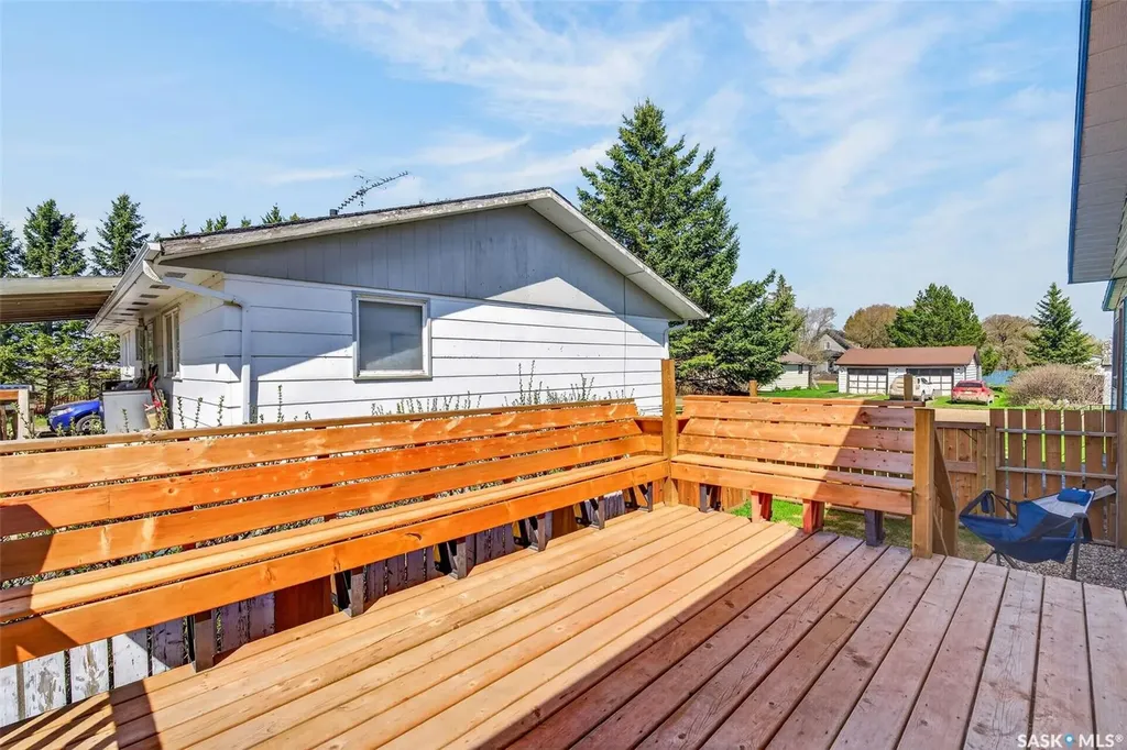 202 2nd Avenue Spalding SK S0K 4C0