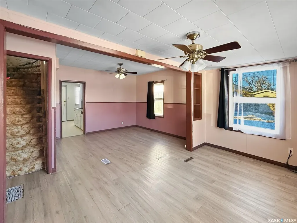 96 10th Avenue NE Swift Current SK S9H 2T2