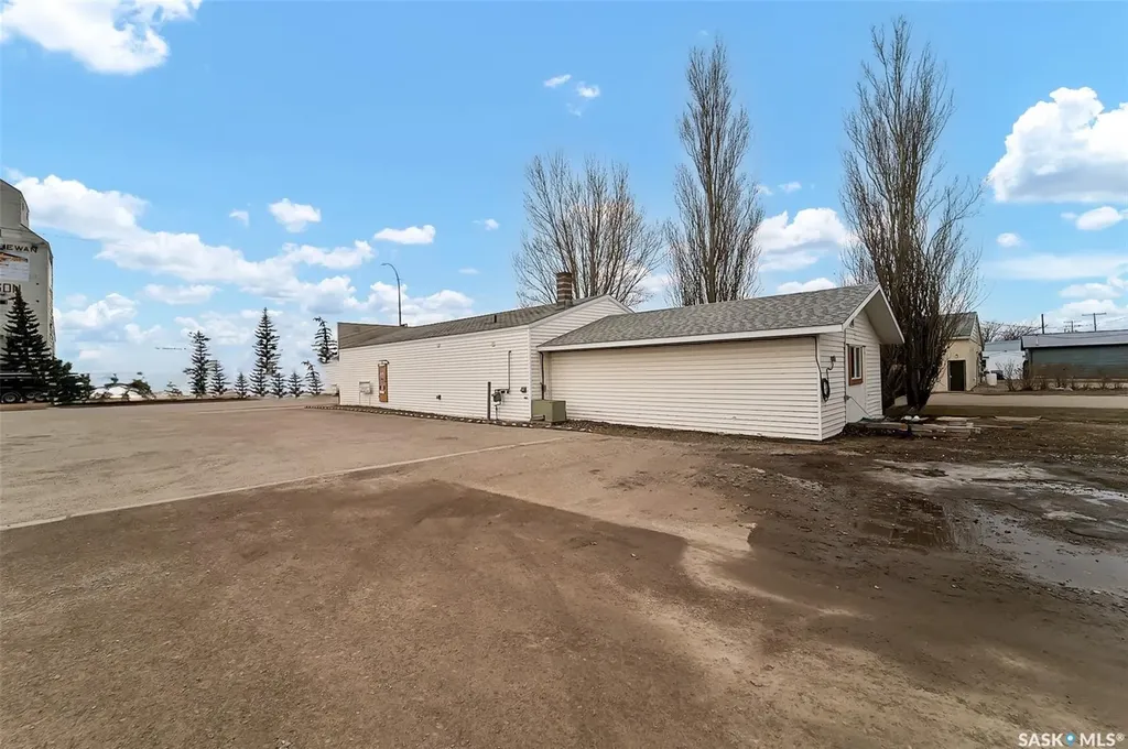 113 Railway Avenue W Watson SK S0K 4V0