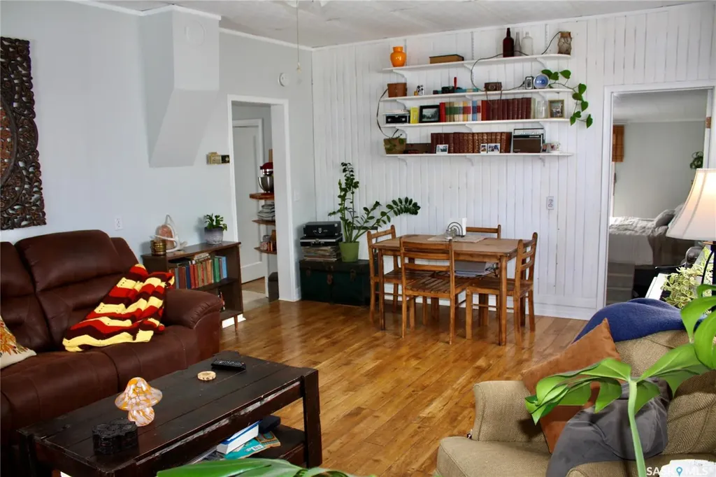 200 3rd Street Dundurn SK S0K 1K0