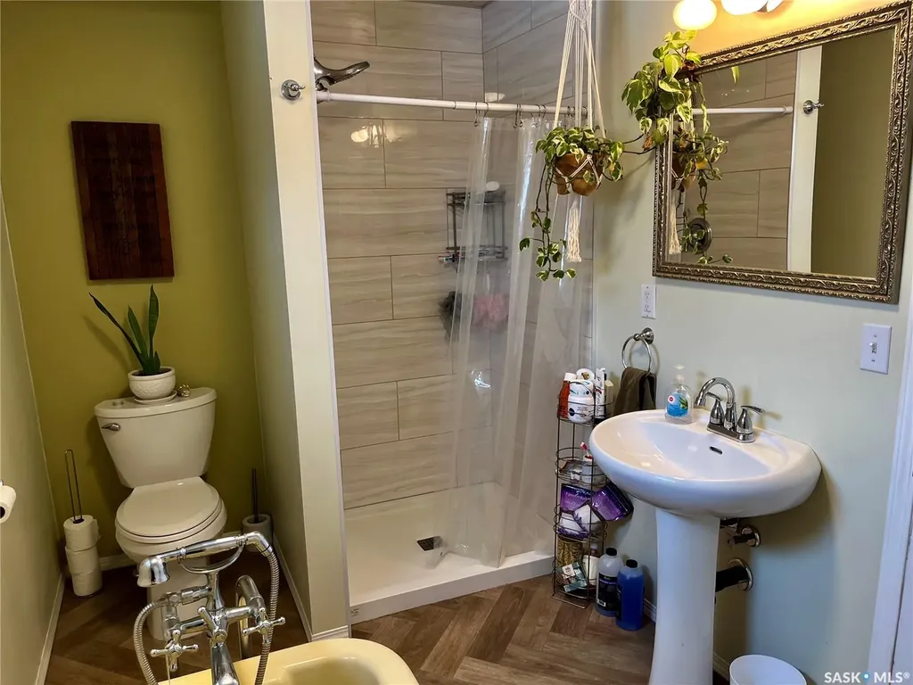 200 3rd Street Dundurn SK S0K 1K0