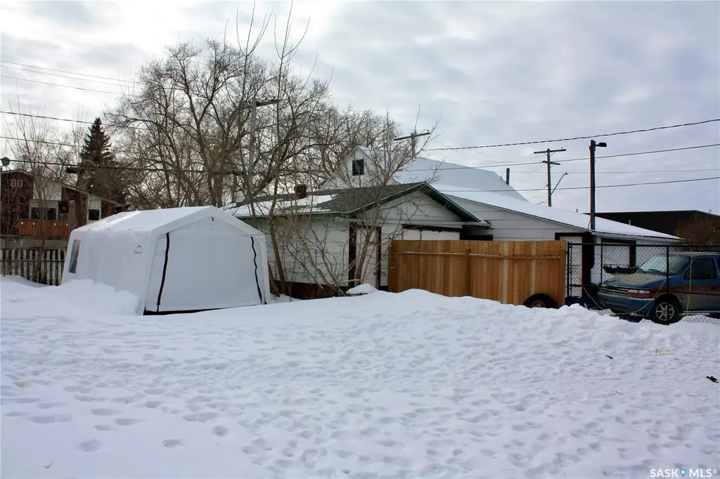 200 3rd Street Dundurn SK S0K 1K0