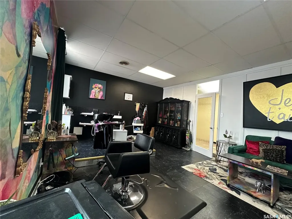 7 Broadway Street W Yorkton SK S3N 0L3