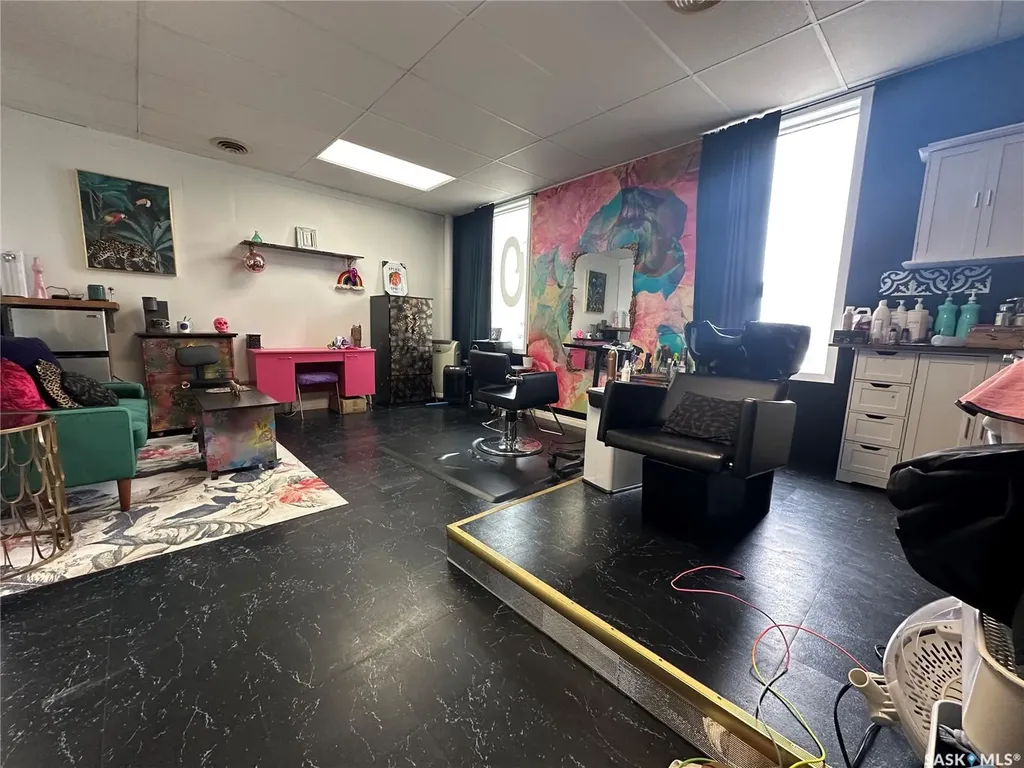 7 Broadway Street W Yorkton SK S3N 0L3