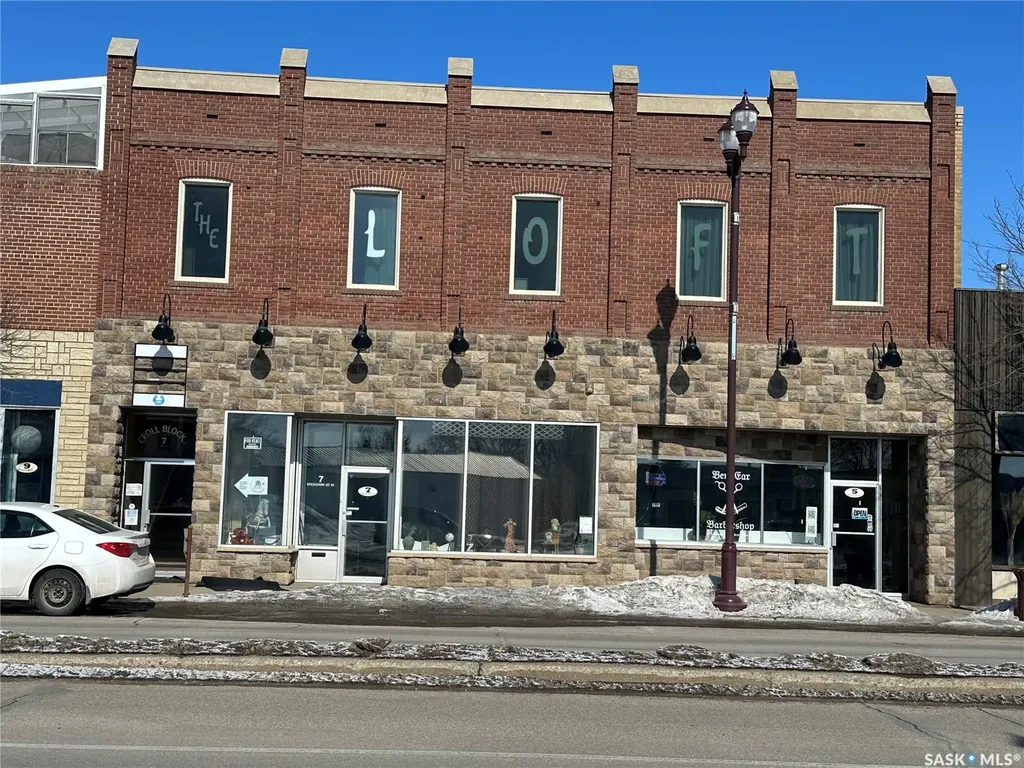 7 Broadway Street W Yorkton SK S3N 0L3