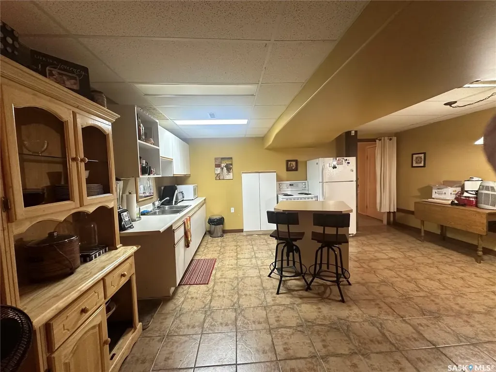 7 Broadway Street W Yorkton SK S3N 0L3