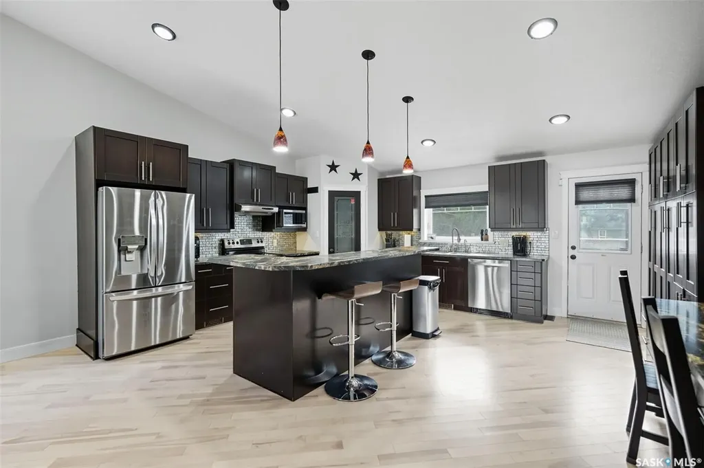 101 6th Avenue W Watrous SK S0K 4T0