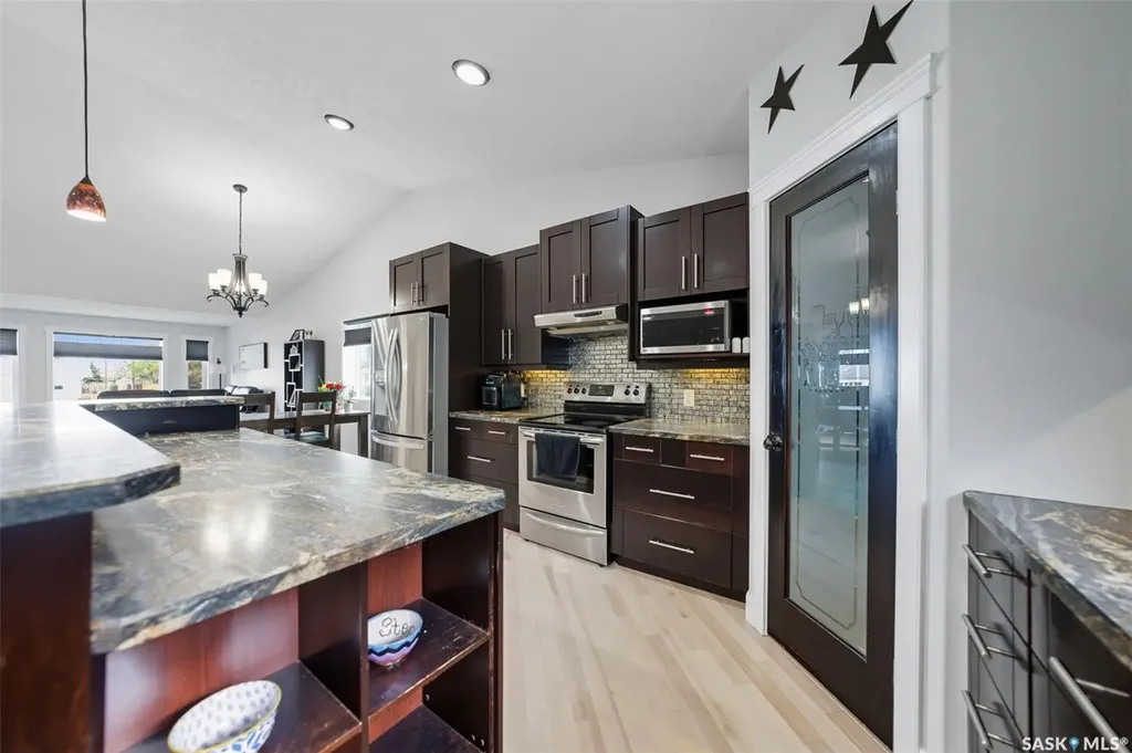 101 6th Avenue W Watrous SK S0K 4T0