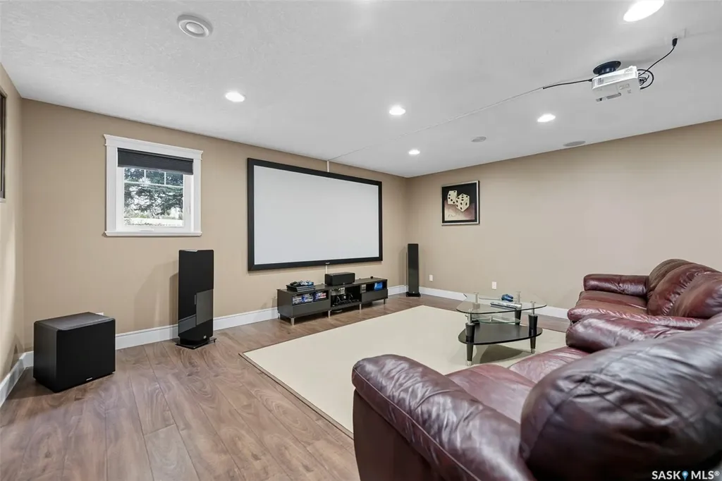 101 6th Avenue W Watrous SK S0K 4T0