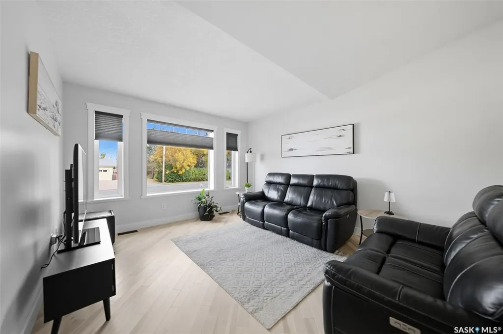 101 6th Avenue W Watrous SK S0K 4T0