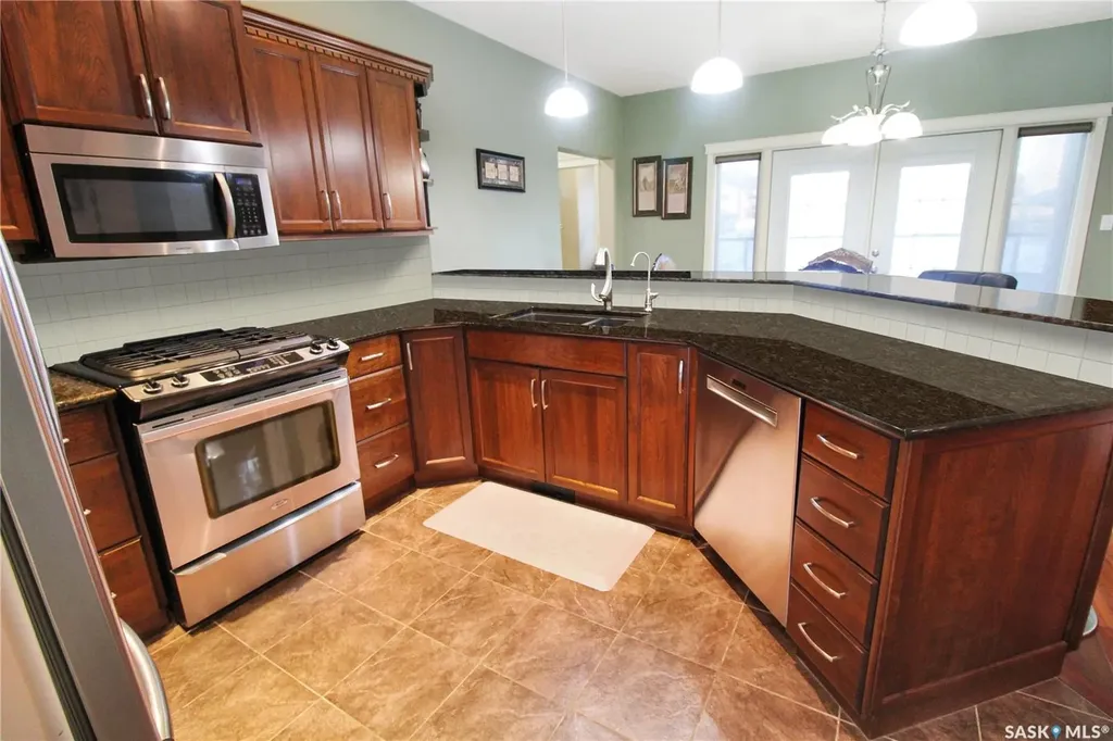 615 Hodgson Drive Swift Current SK S9H 0B4