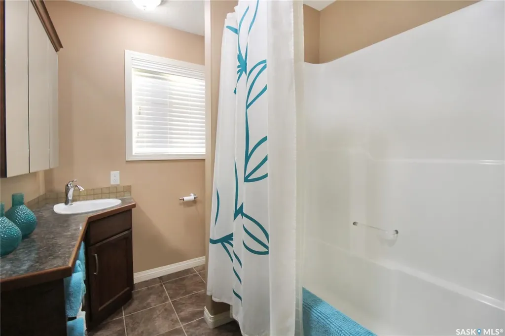 615 Hodgson Drive Swift Current SK S9H 0B4