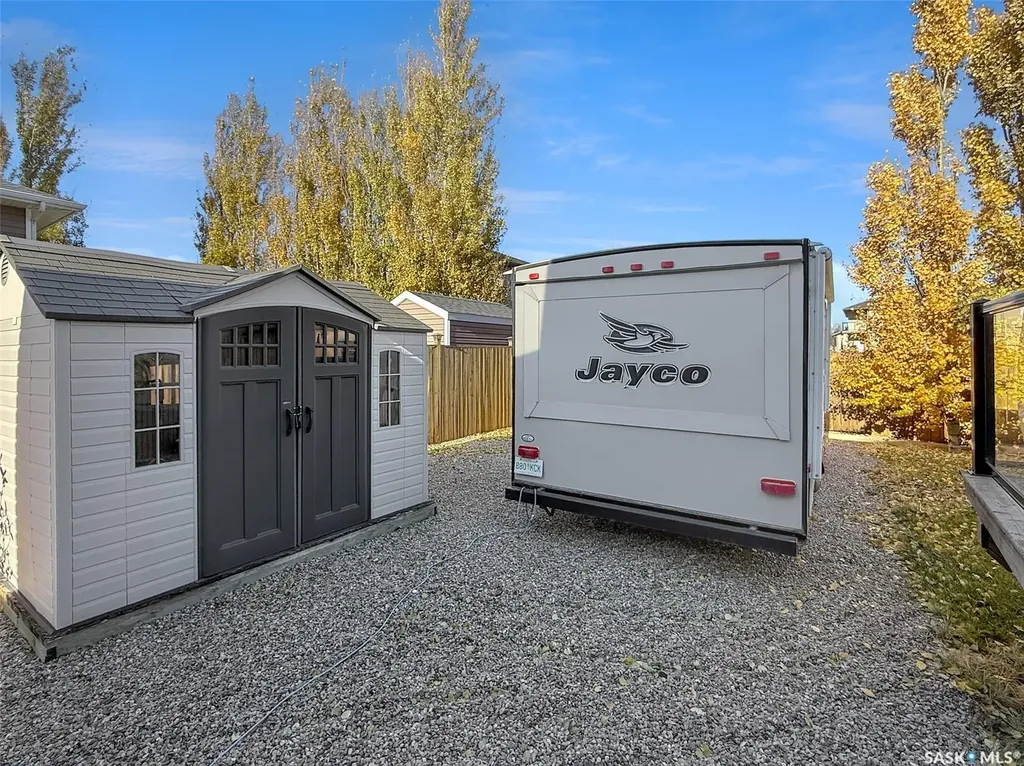615 Hodgson Drive Swift Current SK S9H 0B4