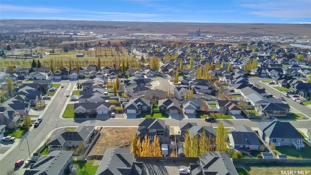615 Hodgson Drive Swift Current SK S9H 0B4