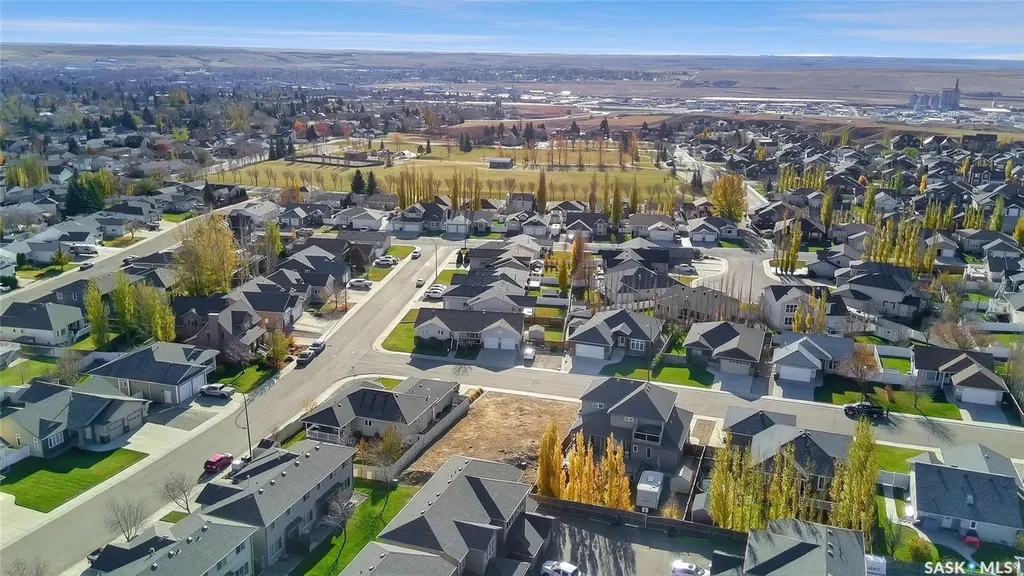 615 Hodgson Drive Swift Current SK S9H 0B4