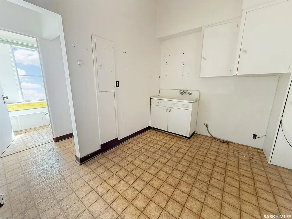 131 Cheadle Street W Swift Current SK S9H 0M6