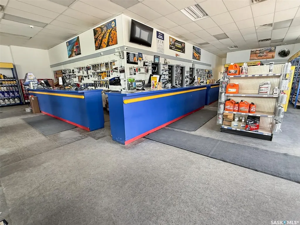 131 Cheadle Street W Swift Current SK S9H 0M6