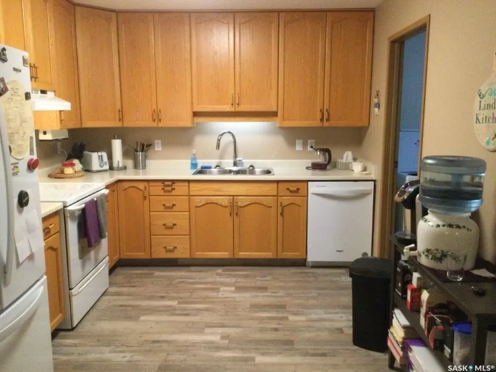 116 2nd Avenue W Kindersley SK S0L 1S0