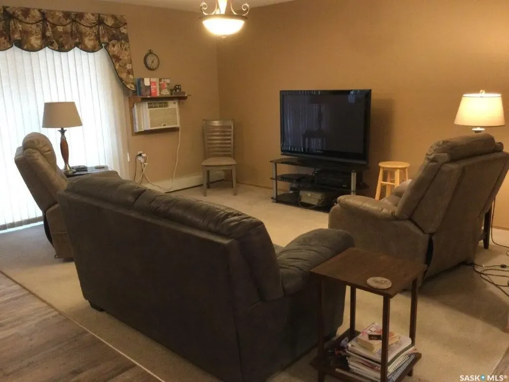 116 2nd Avenue W Kindersley SK S0L 1S0