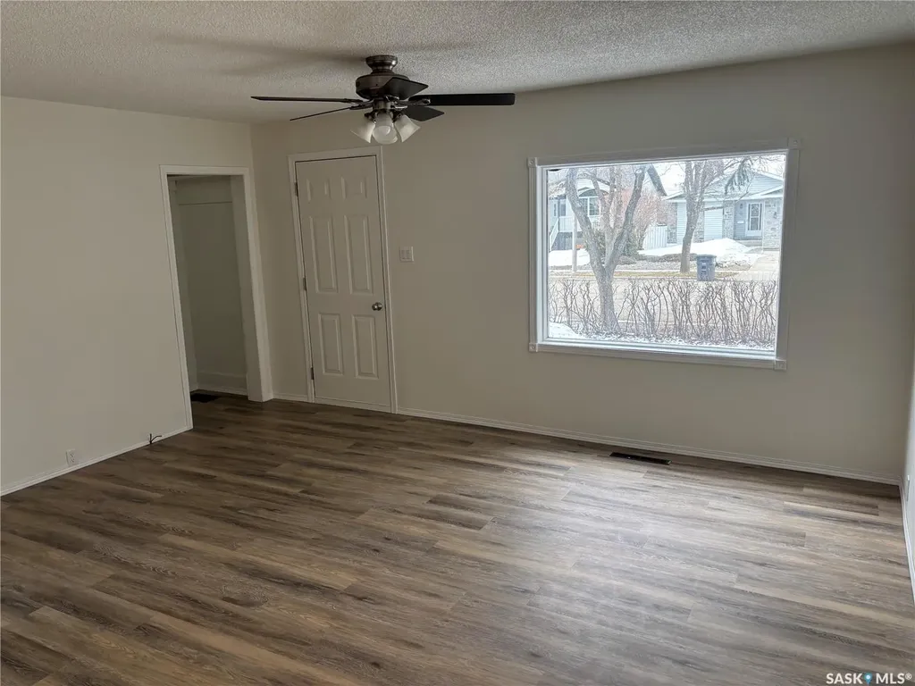 216 3rd Avenue W Kindersley SK S0L 1S0