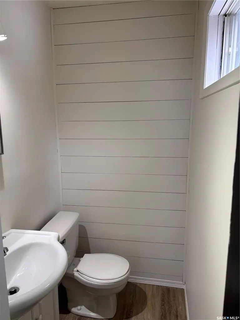 216 3rd Avenue W Kindersley SK S0L 1S0